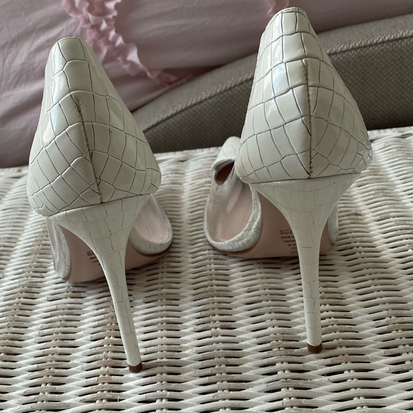 Schutz white shoes ( Rare ) - Picture 2 of 6